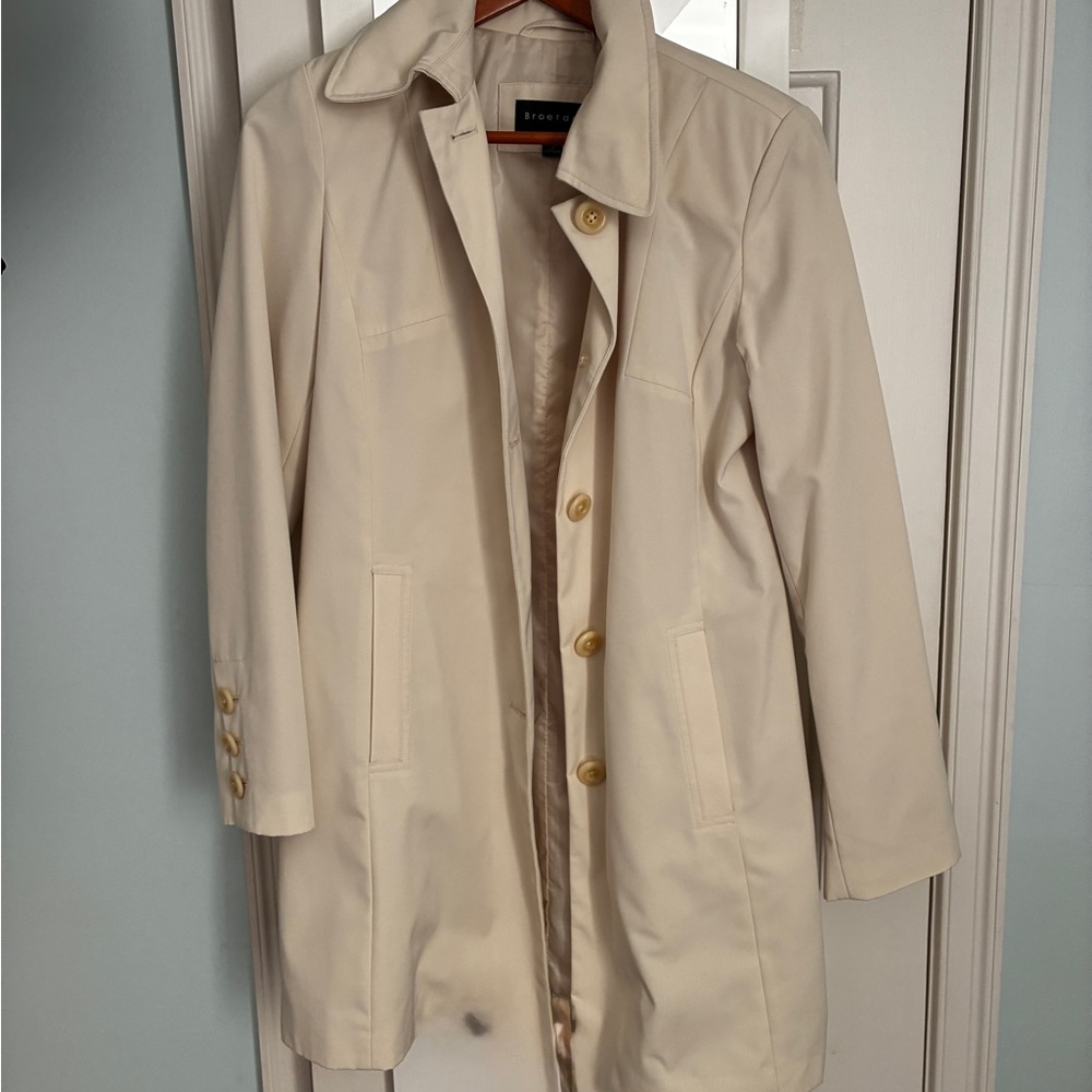 Braetan Cream Trench Coat
